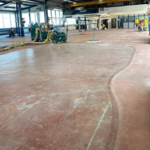 Bild: Bodenerneuerung